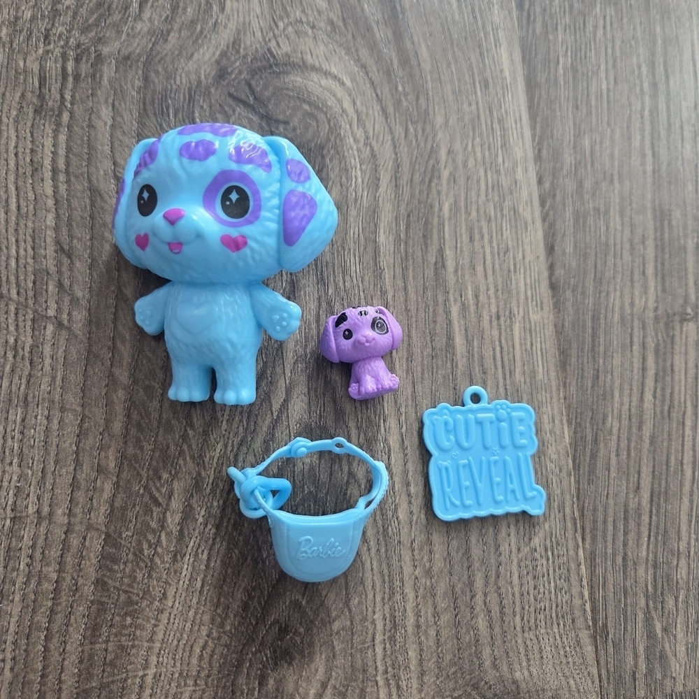 Barbie cutie reveal - pet dalmatian Toy